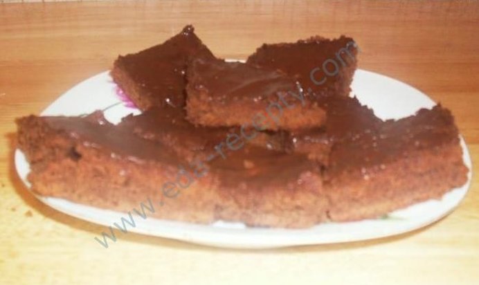 Шоколадное пирожное