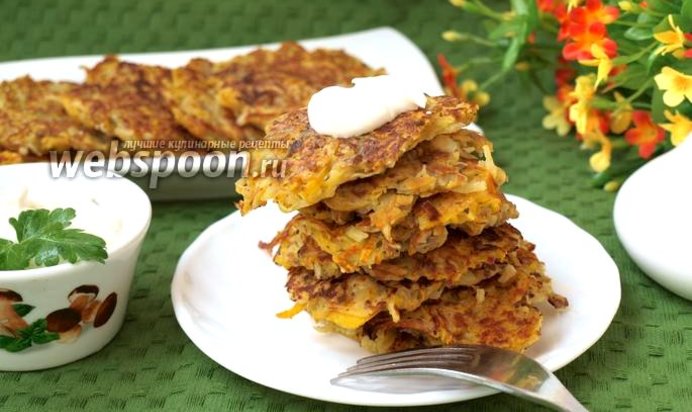 Картофельно-тыквенные оладьи с грибами