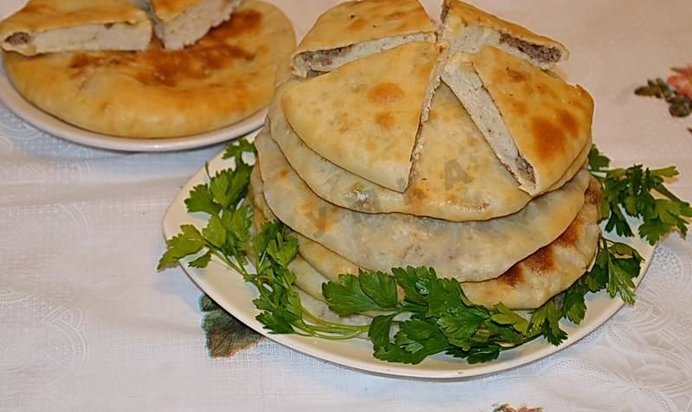 Хачапури с мясом