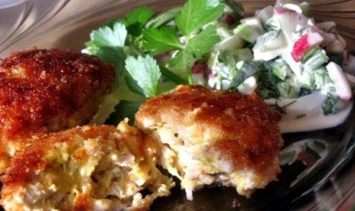 Рубленые куриные котлеты с сыром