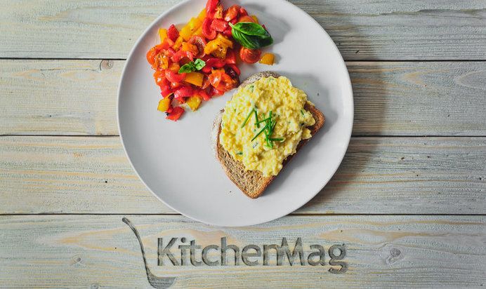 Нежный омлет на хлебе по рецепту Гордона Рамзи