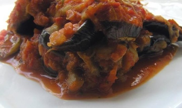 Запеканка из баклажанов под итальянским соусом