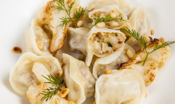 Вареники с цветной капустой и кедровым орехом