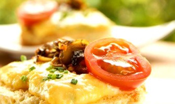 Болтунья на тостах с трюфелями