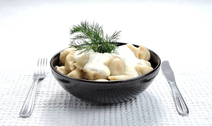 Пельмени в горшочке в молоке