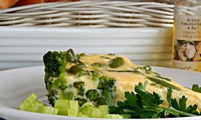 Омлет в мультиварке Скарлет