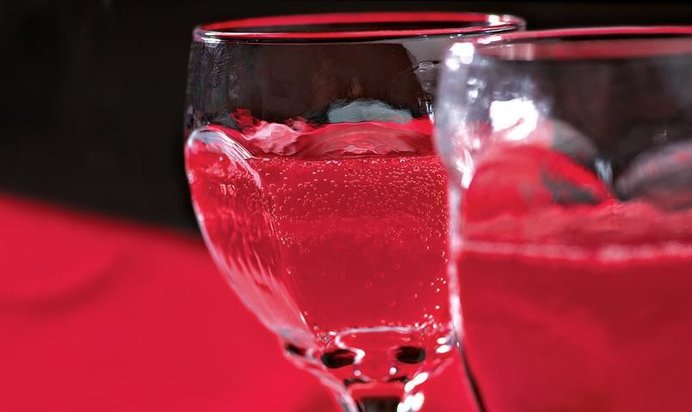 Напиток с клюквой и гранатом