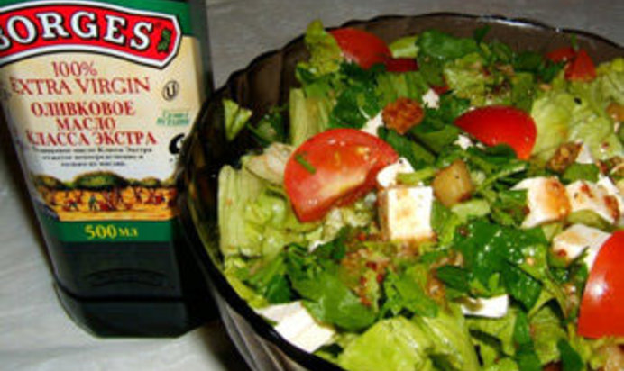 Салат с баклажанами и с сыром фета