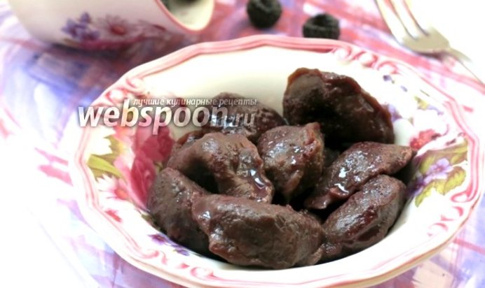 Шоколадные вареники с малиной