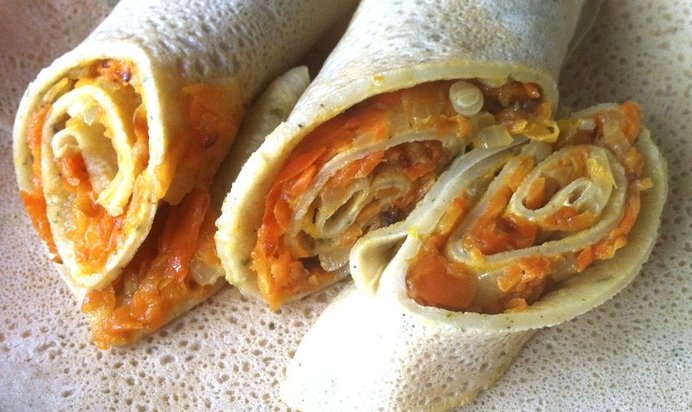 Блины соленые с морковной начинкой