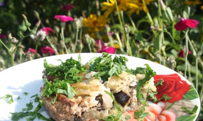 Запеканка из овощей и фарша