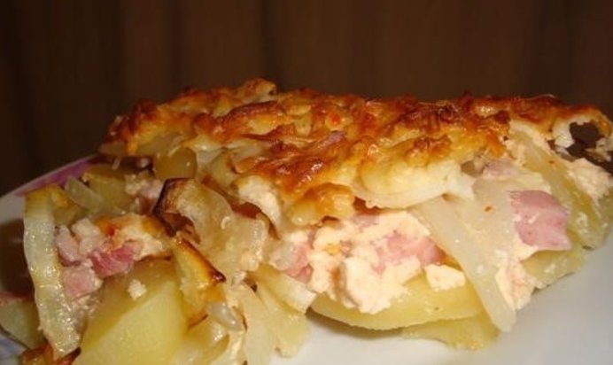 Картофельная запеканка с ветчиной