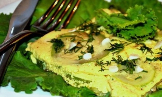 Омлет из кабачков на сковороде