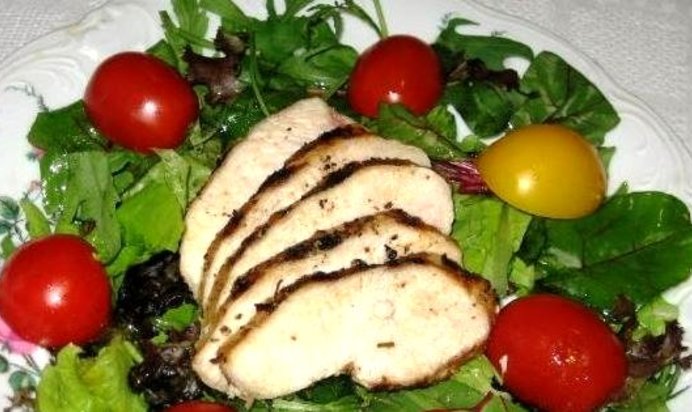 Итальянский салат с куриной грудкой