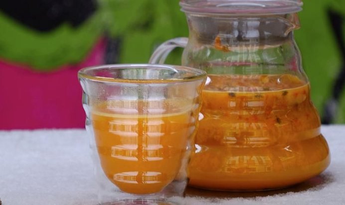 Согревающий напиток с облепихой и имбирем