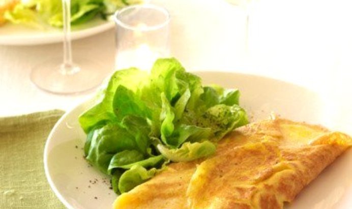 Классический французский омлет с сыром