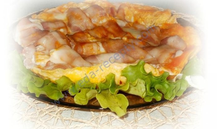 Классический омлет с беконом