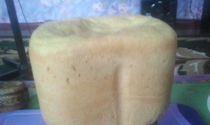 Белый дрожжевой хлеб в хлебопечке