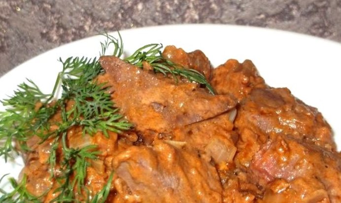 Гуляш из свиной печени