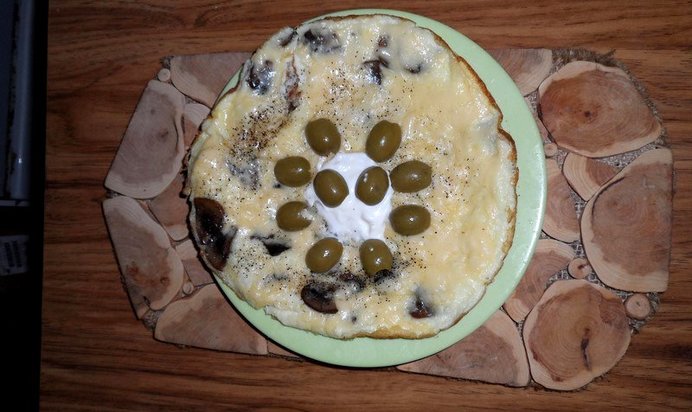 Омлет с грибами и сыром