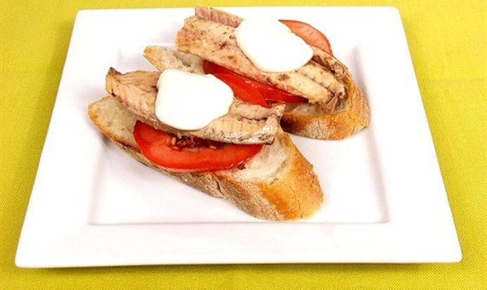 Бутерброды со скумбрией