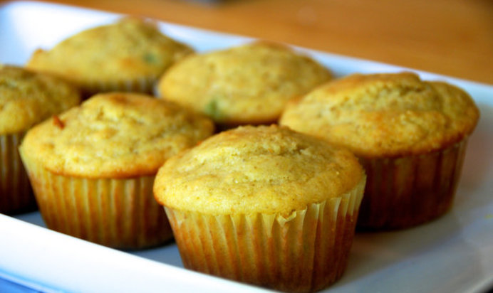 Сырные маффины с беконом