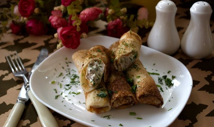 Блинные рулетики с начинкой