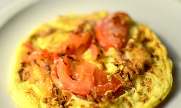 Омлет с козьим сыром