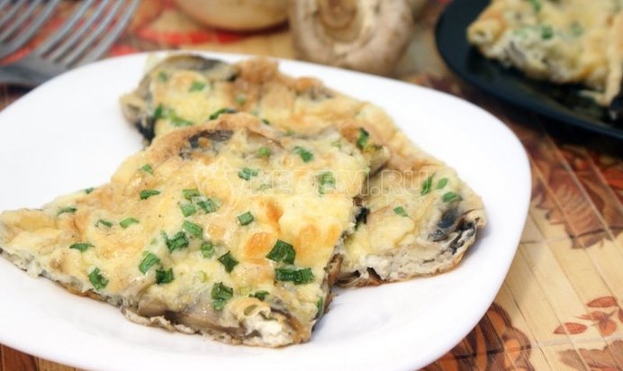 Омлет с грибами и сыром