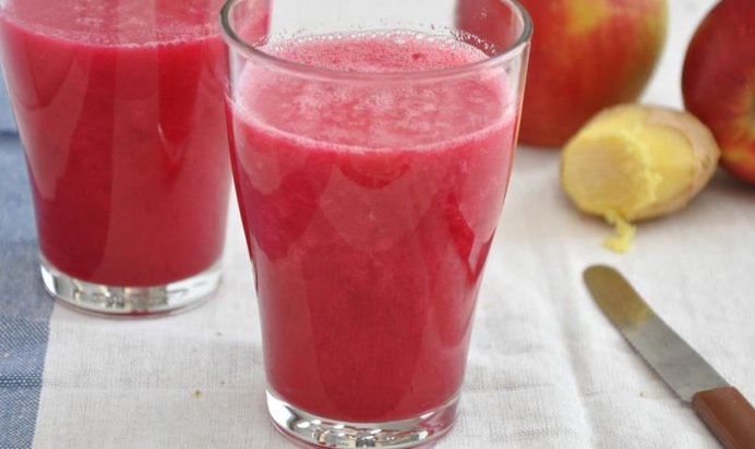 Красный энергетический напиток