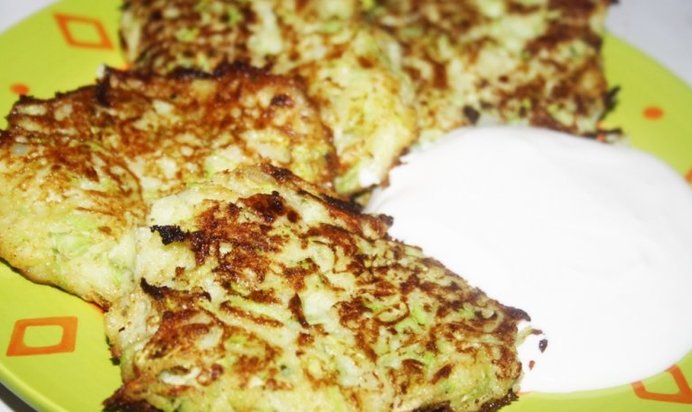 Кабачковые оладьи с кукурузной мукой