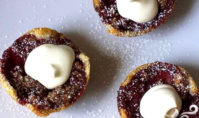 Хлебные кексики с клубникой