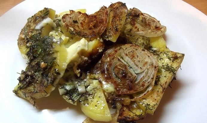 Картофельная запеканка с яйцом