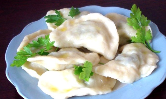 Вареники с капустой и грибами
