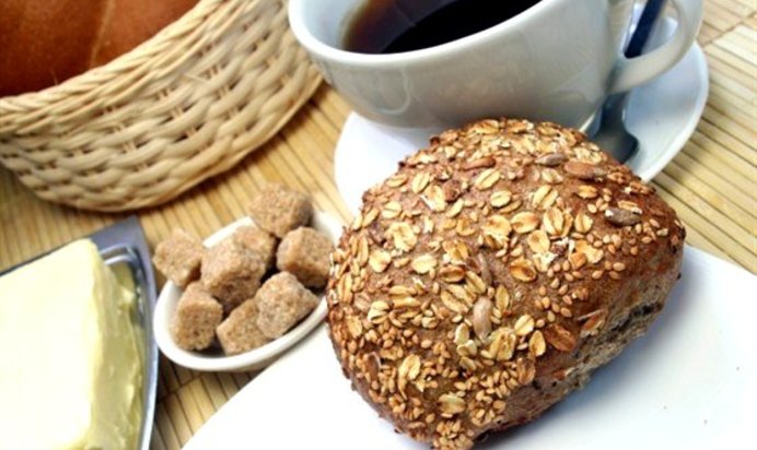 Серый хлеб с семечками