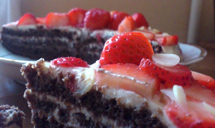 Торт из черемухи