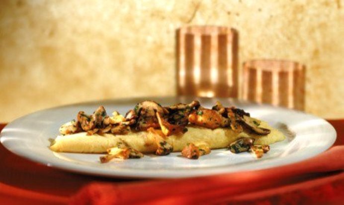 Омлет с лисичками и зеленью