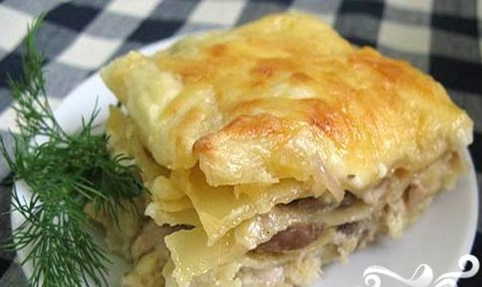Лазанья с курицей и грибами