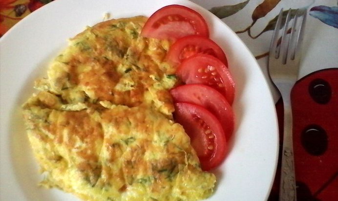 Омлет с творогом и укропом