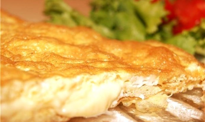 Быстрый омлет с сыром