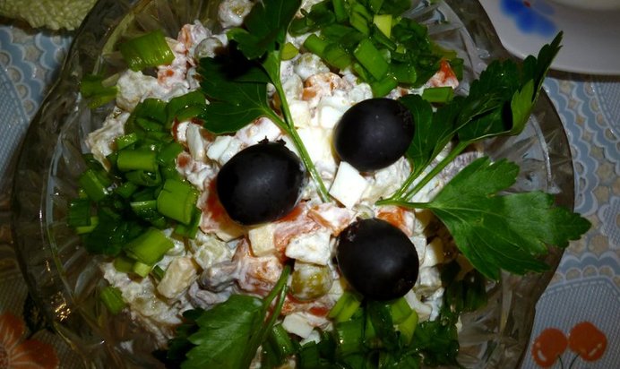 Салат Оливье с яблоками