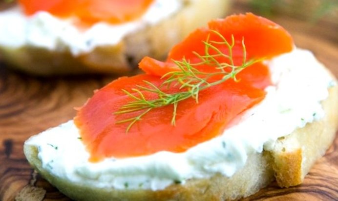 Бутерброды с красной рыбой