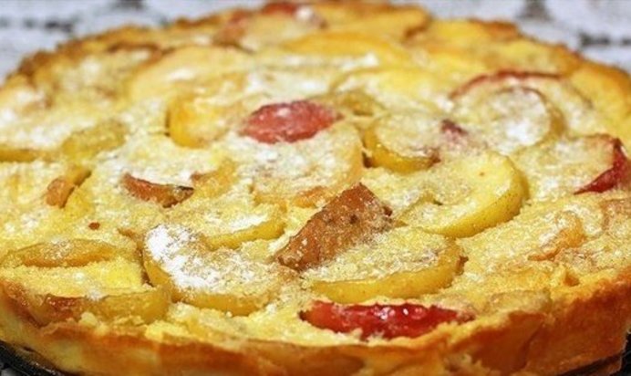 Омлет с яблоками