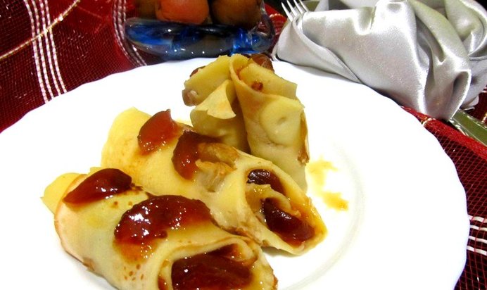 Блины с персиками