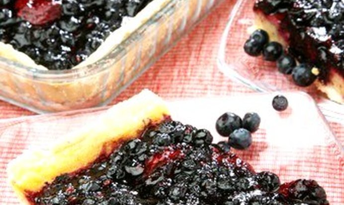 Черничный торт с лимонной цедрой