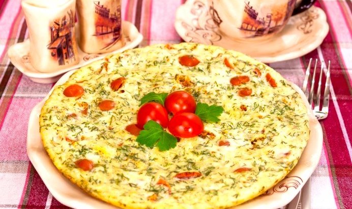 Омлет с помидорами и картофелем