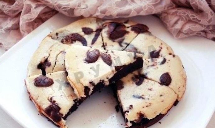 Шоколадно-банановый брауни-чизкейк