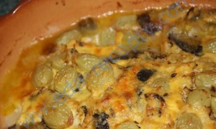 Камбала с виноградом