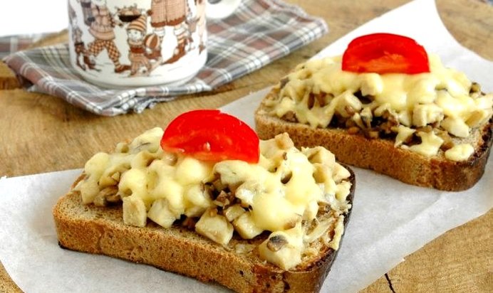 Гренки с грибами