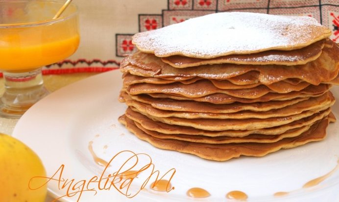 Тыквенно-яблочные блинчики с корицей